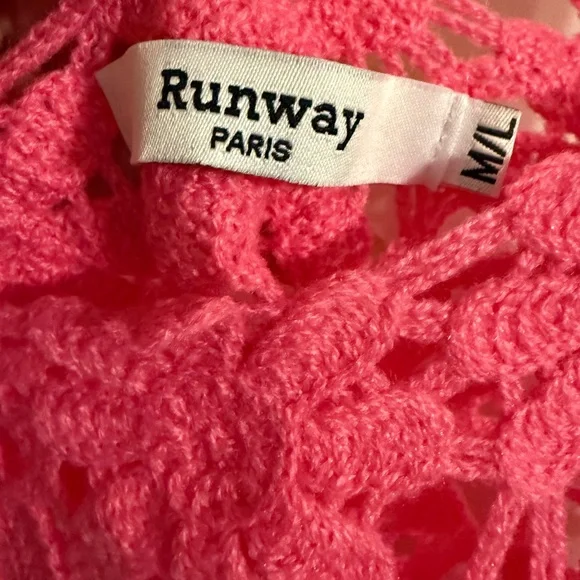 Runway Paris Pink Crochet Lace Crop Tank Top - Picture 3 of 4